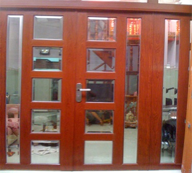 Cửa đi vân gỗ